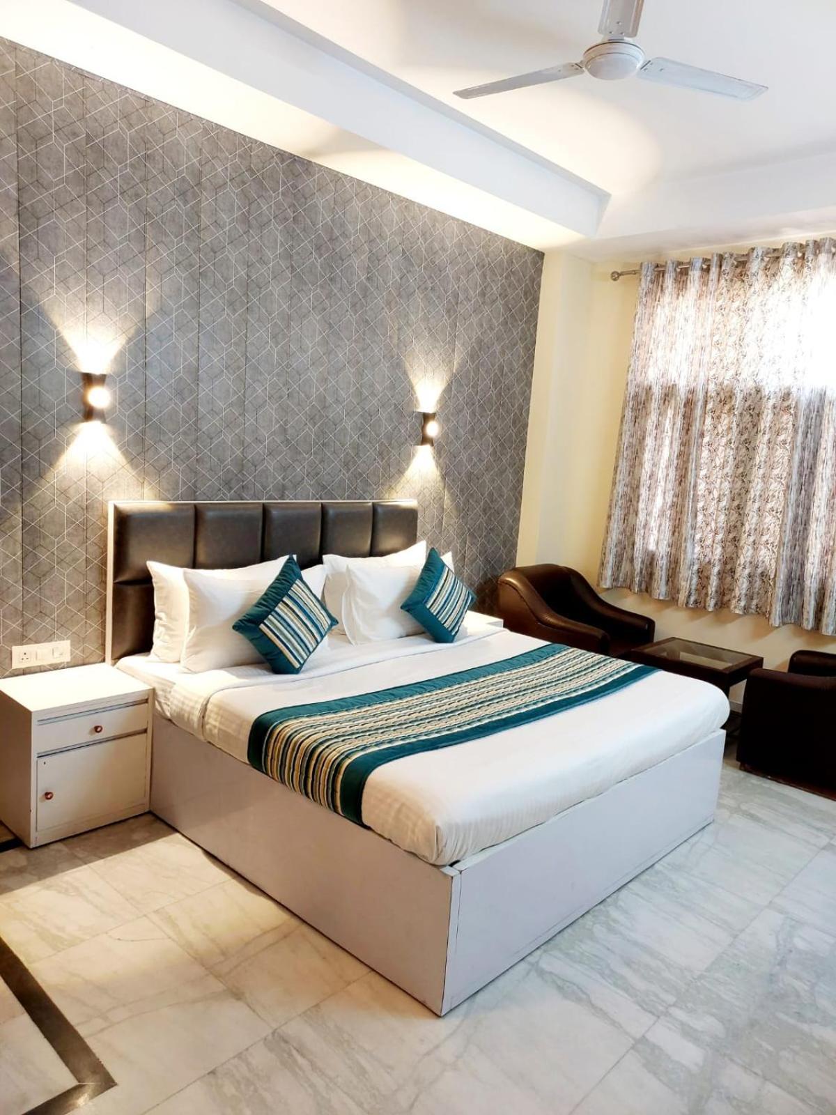 Khusbu Residency, Park Market, South Delhi